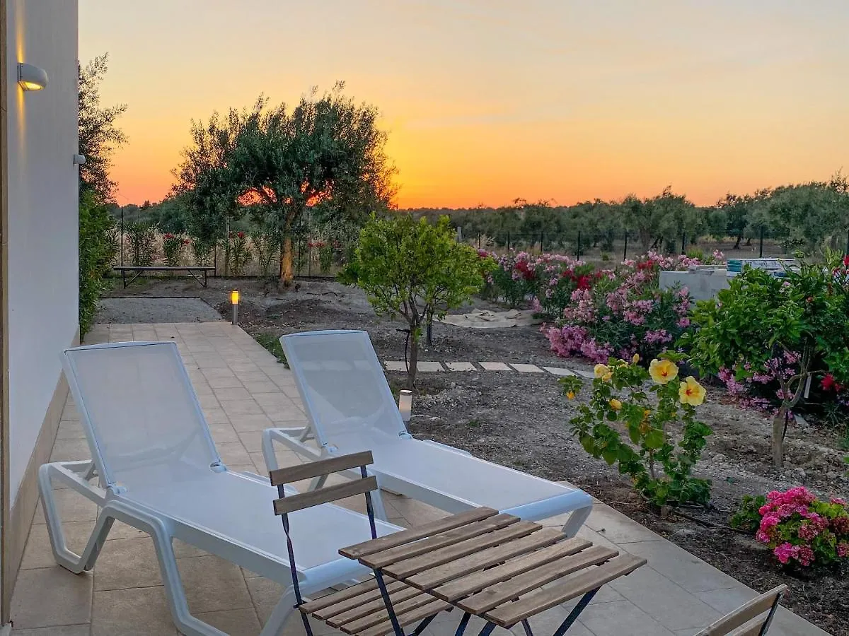 Bed and Breakfast Dimora Calauriia - Adults Only Noto Frühstückspension