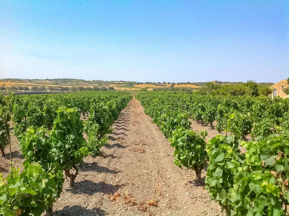 Bed and Breakfast Dimora Calauriia - Adults Only Noto 0*,  Italien