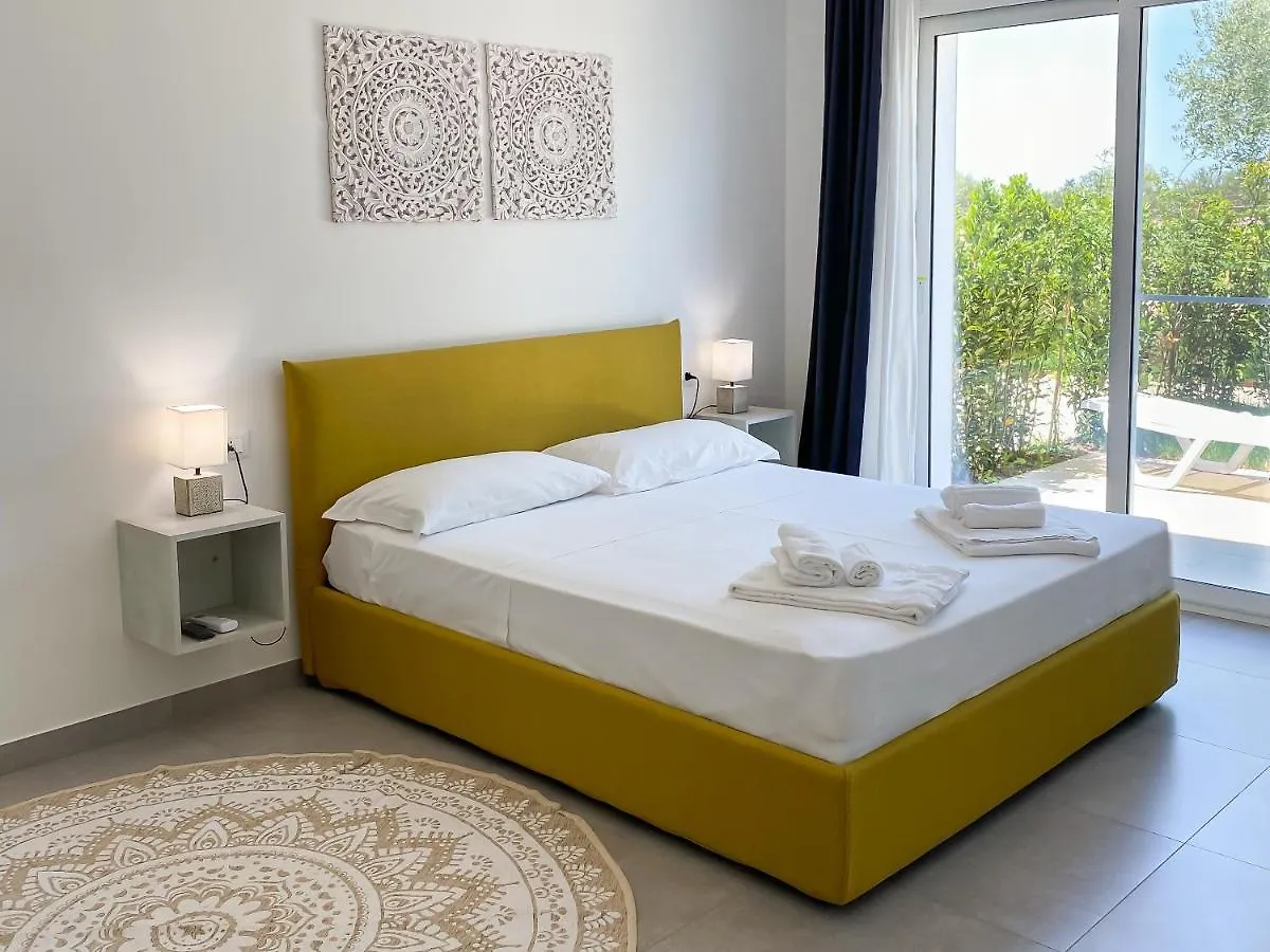 Bed and Breakfast Dimora Calauriia - Adults Only Noto Frühstückspension