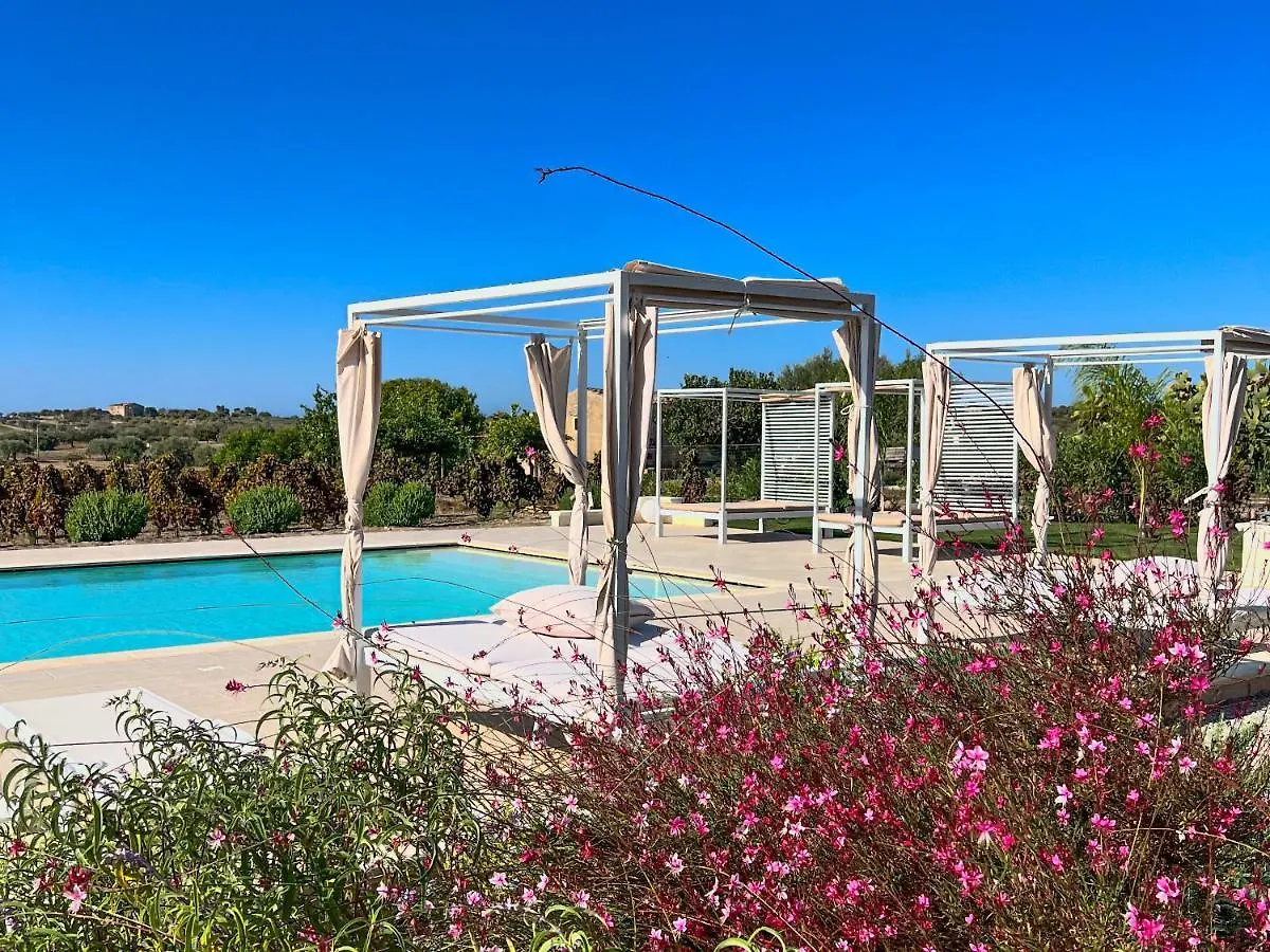 Bed and Breakfast Dimora Calauriia - Adults Only Noto 0*,  Italien