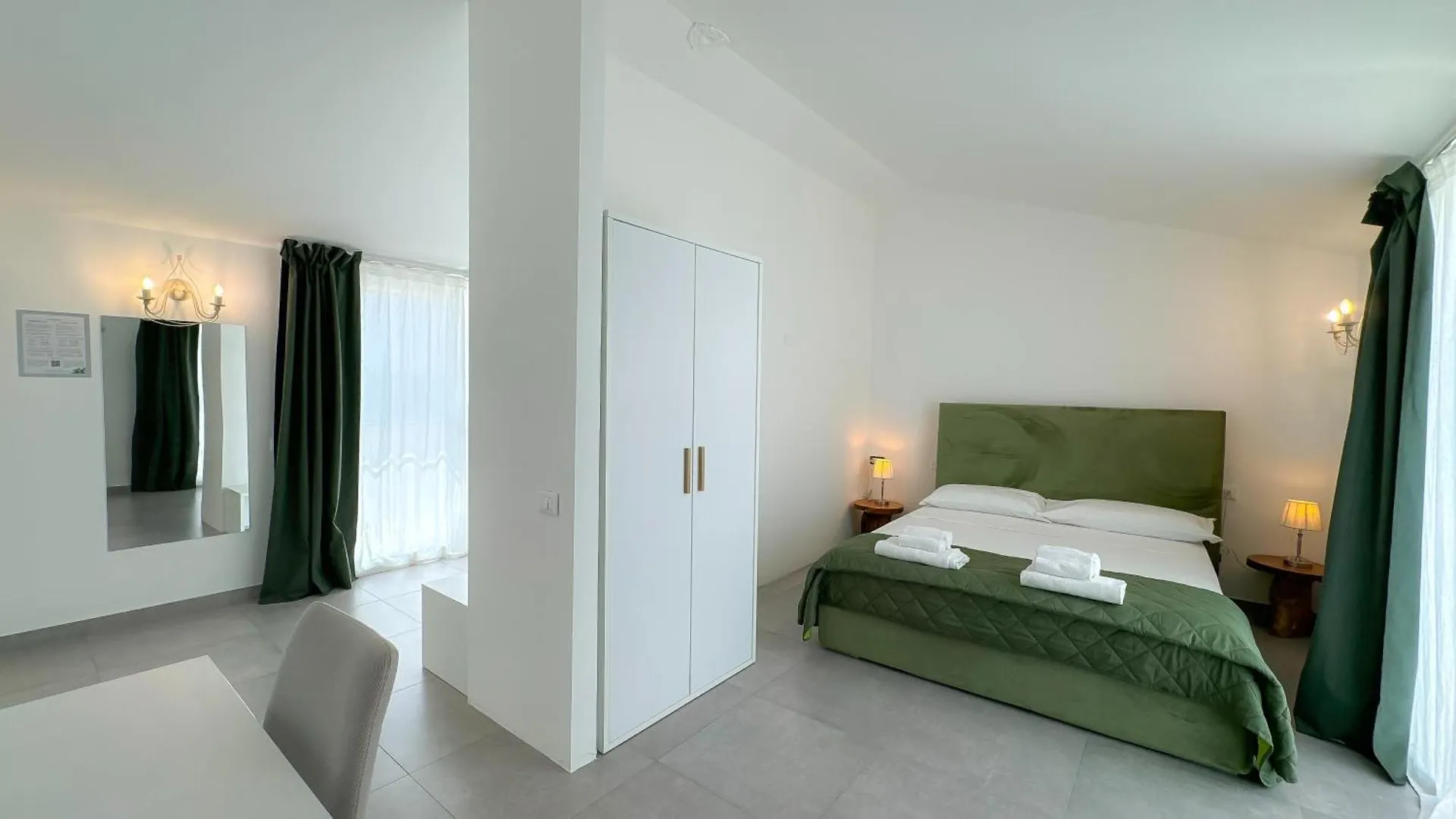 Bed and Breakfast Dimora Calauriia - Adults Only Noto Italien
