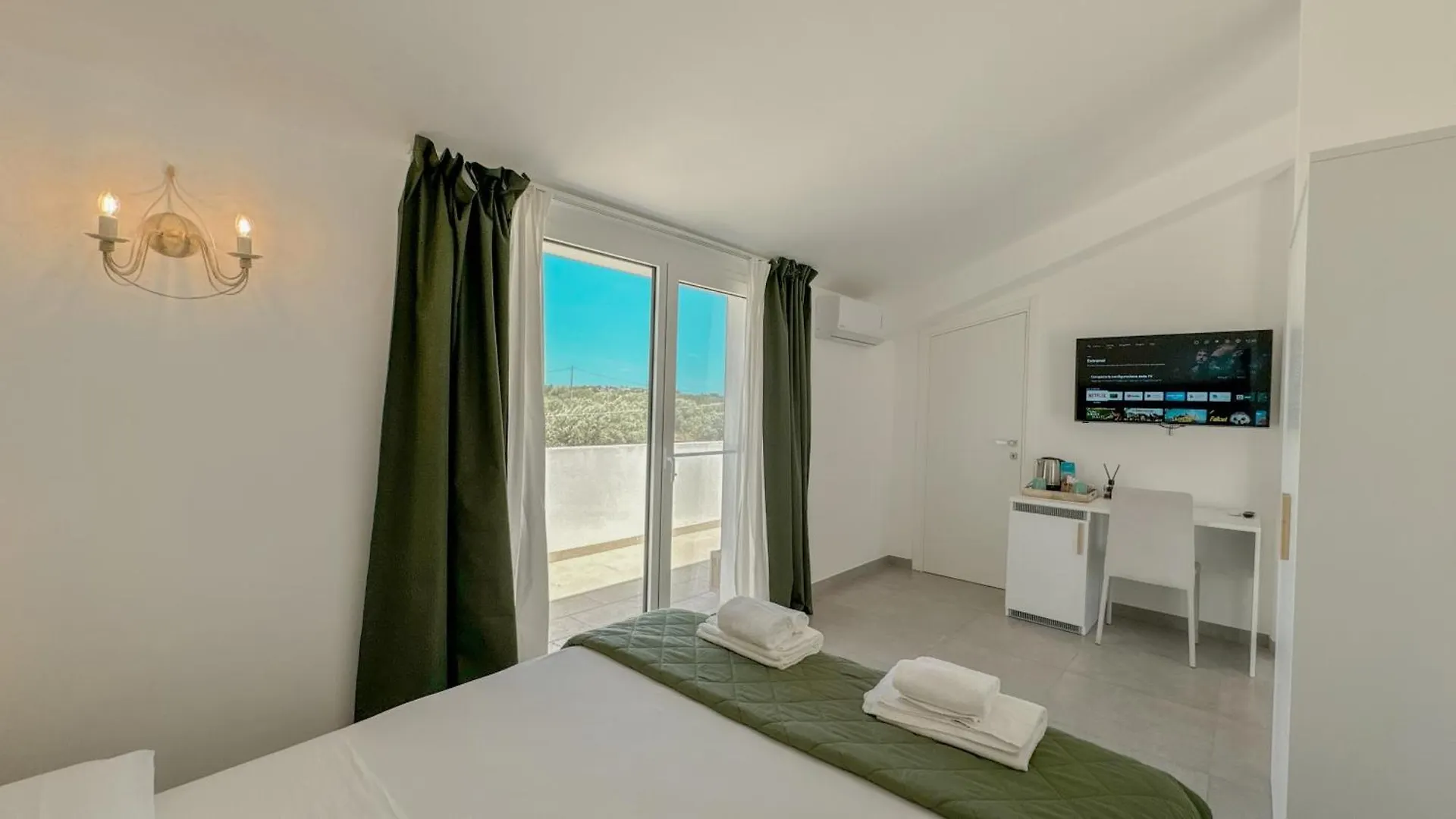 Bed and Breakfast Dimora Calauriia - Adults Only Noto Frühstückspension