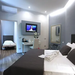 77 Bed & Breakfast Rome